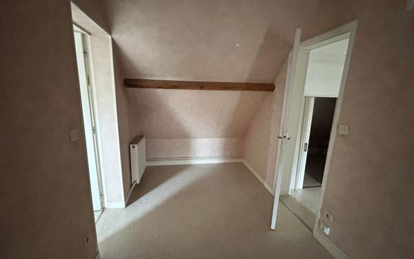 Appartement à louer    4 pièces •  Tergnier