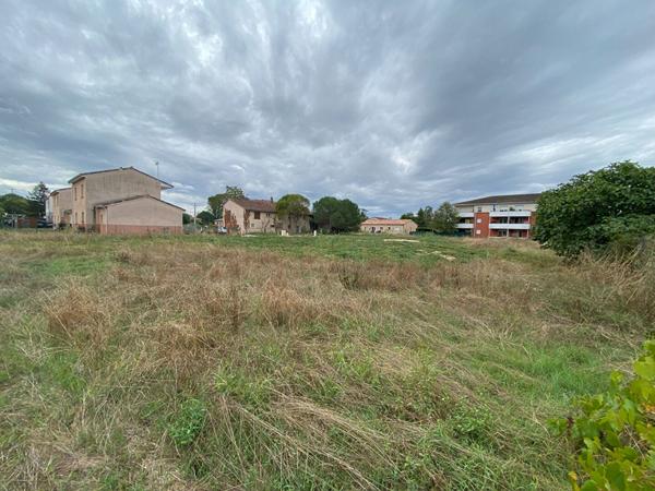 Terrain constructible à Bessieres de 585m² !