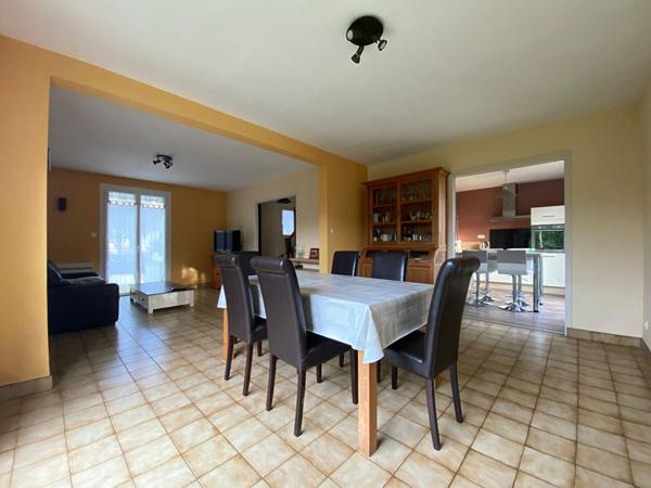 Maison Montreuil Juigne 6 pièce(s) 130 m2