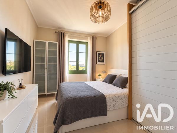 Appartement à vendre 4 pièces 91 m² Saint-Laurent-du-Var