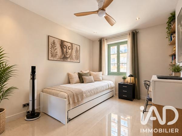 Appartement à vendre 4 pièces 91 m² Saint-Laurent-du-Var