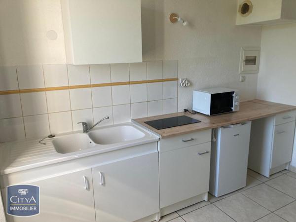 Location appartement Lodève (34700) 1 pièce 18.1m²