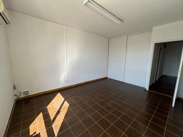 A louer - Local d'activité - Bastia, Z.I ERBAJOLO