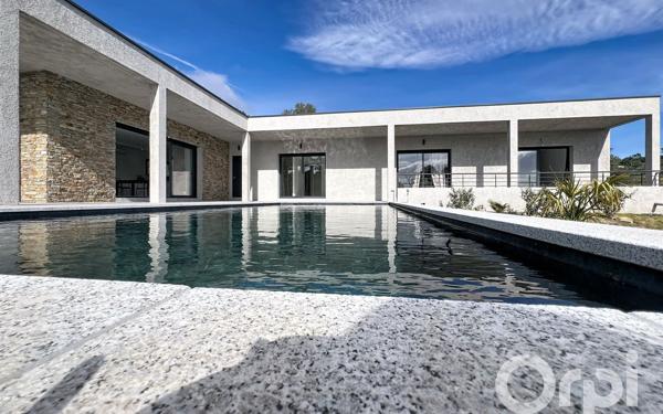 Maison à vendre    5 pièces •  Lecci