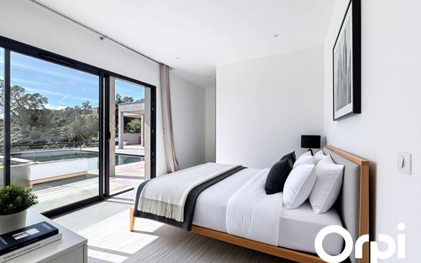 Maison à vendre    5 pièces •  Lecci