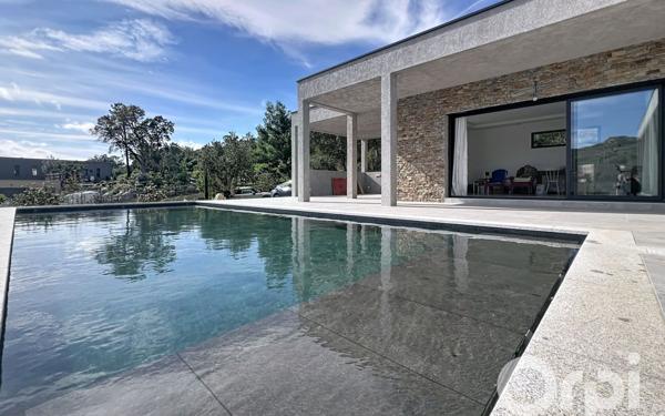 Maison à vendre    5 pièces •  Lecci