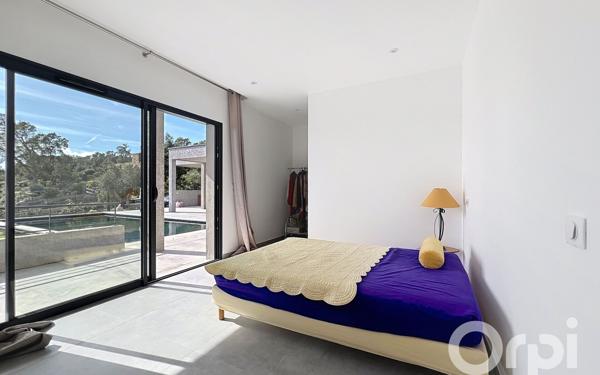 Maison à vendre    5 pièces •  Lecci