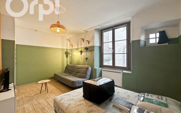 Appartement à louer    2 pièces • 25 m2 Aubenas