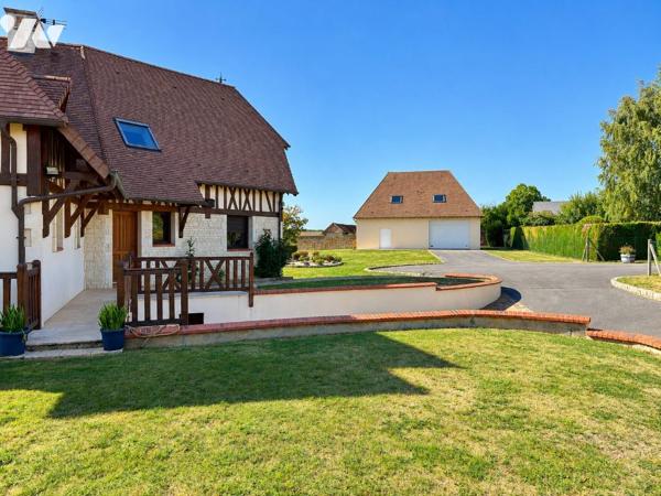 Maison de 222 m2 sur sous-sol et dépendance de 230 m2