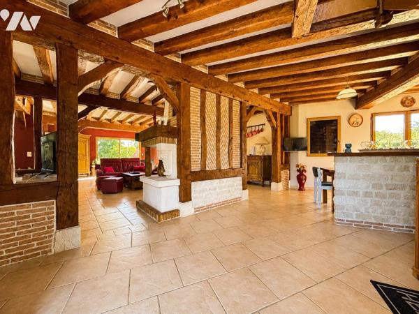 Maison de 222 m2 sur sous-sol et dépendance de 230 m2