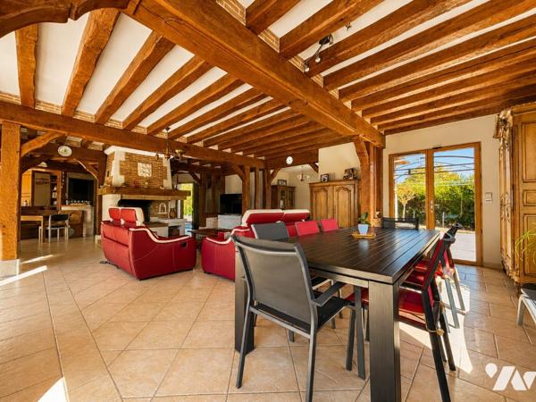 Maison de 222 m2 sur sous-sol et dépendance de 230 m2