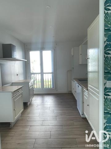Location appartement 3 pièces 72 m² Compiègne