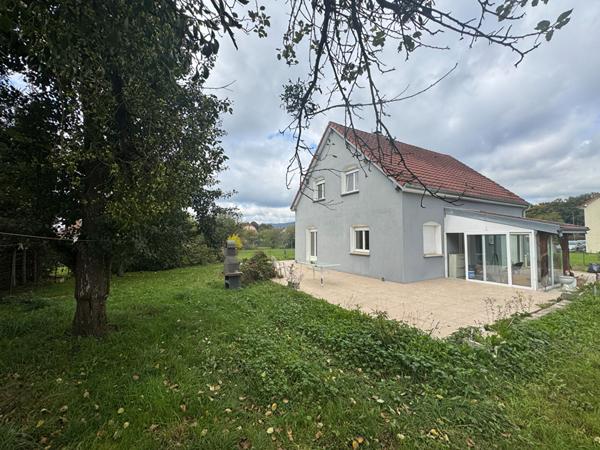 MAISON 2007 AU CALME DE 100 m²  A CHAMPAGNEY