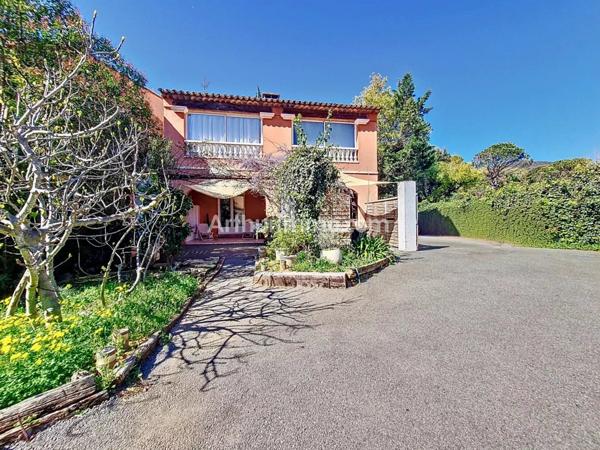 Vente Maison 8 pièces 150 m2 à Sainte-Maxime
