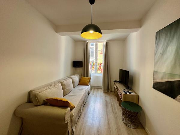 APPARTEMENT MEUBLE PROCHE DE LA CITE DE CARCASSONNE