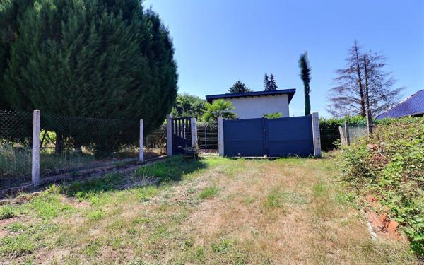 Immeuble à vendre    6 pièces •  Varsberg