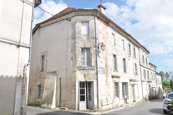 Maison à vendre à La Tour-Blanche-Cercles (24320) - Dordogne