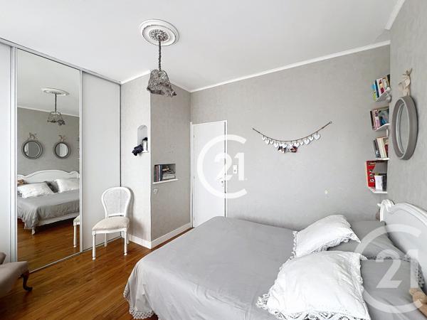 Maison à vendre  4 pièces - 60 m 2   COGNAC  - 16