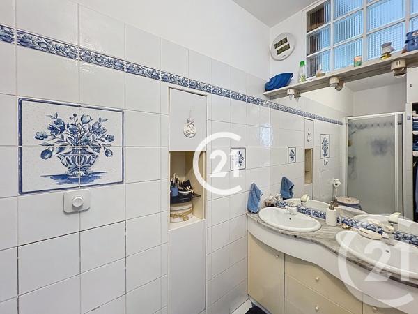 Maison à vendre  4 pièces - 60 m 2   COGNAC  - 16