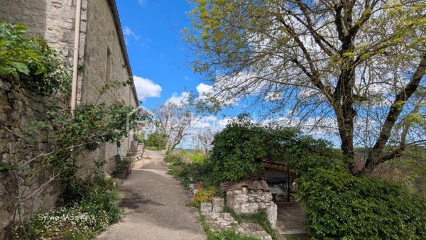 Maison de 390 m²