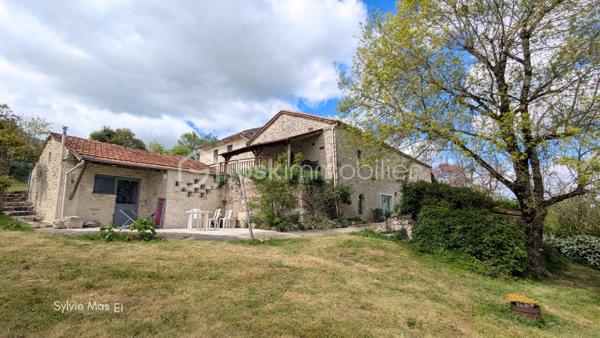 Maison de 390 m²