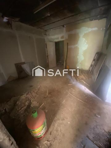 2 anciennes habitations avec granges à rénover