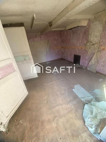 2 anciennes habitations avec granges à rénover