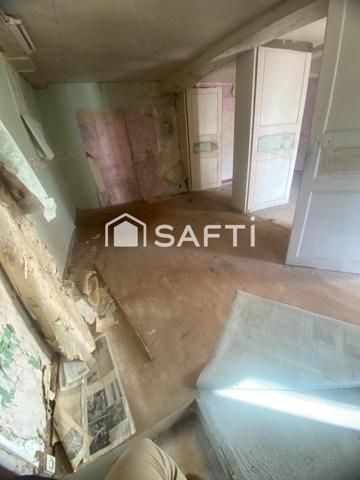 2 anciennes habitations avec granges à rénover