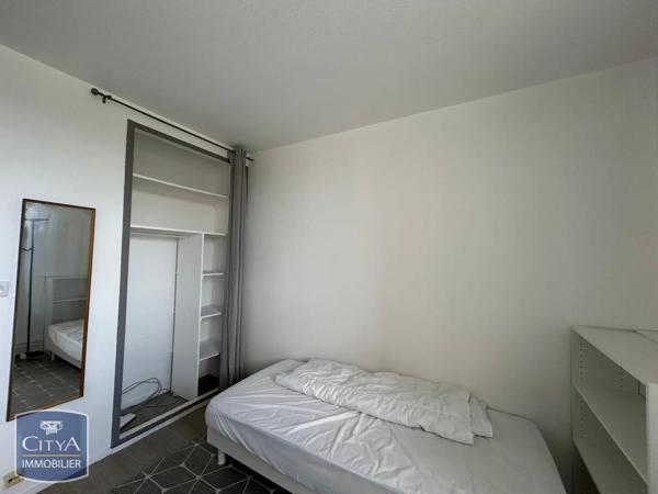Appartement à louer 1 pièce 14.4m² Gradignan (33170)