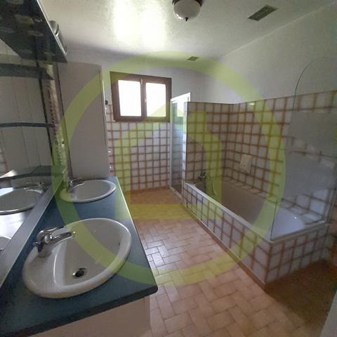 Villa à LA COTE SAINT ANDRE (38260)