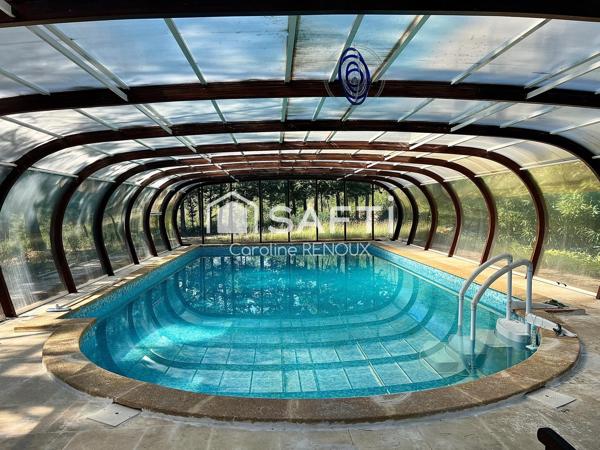 Cadenet – Propriété provençale sur 5 858 m² avec piscine couverte