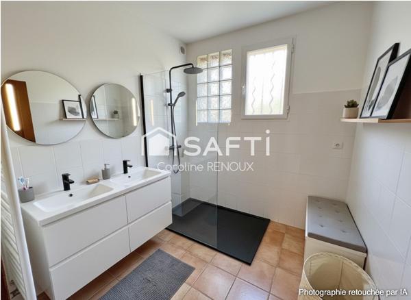 Cadenet – Propriété provençale sur 5 858 m² avec piscine couverte