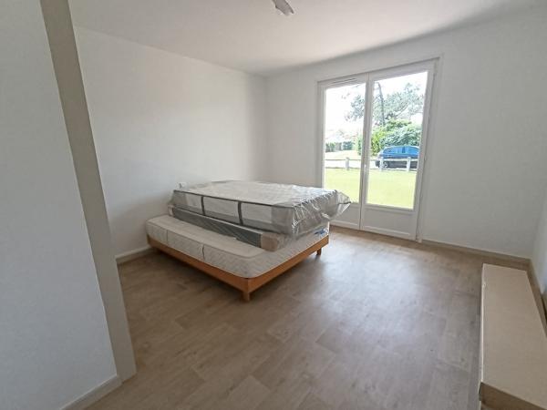 Maison divisée en 3 appartements