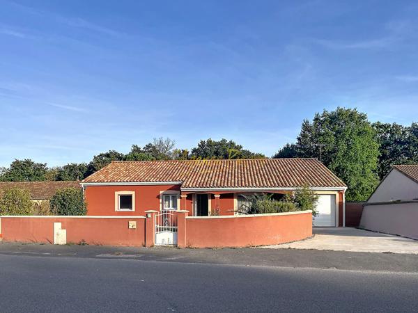Pavillon 6 pièces à vendre Naintré - 86530 / Réf: 12096