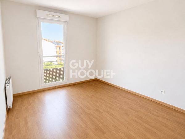 T2  37,95 m²  DERNIER ÉTAGE  GARAGE  VÉNISSIEUX
