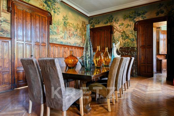 Exceptionnel château à proximité des plages