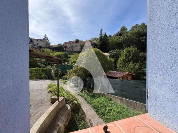 Local commercial 1 pièce 29.65 m2