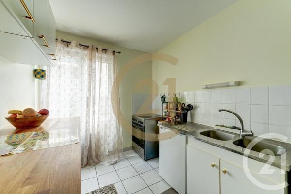Appartement T2 à vendre  2 pièces - 51,75 m 2   LYON  - 69003