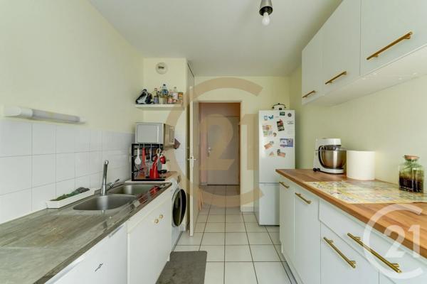 Appartement T2 à vendre  2 pièces - 51,75 m 2   LYON  - 69003