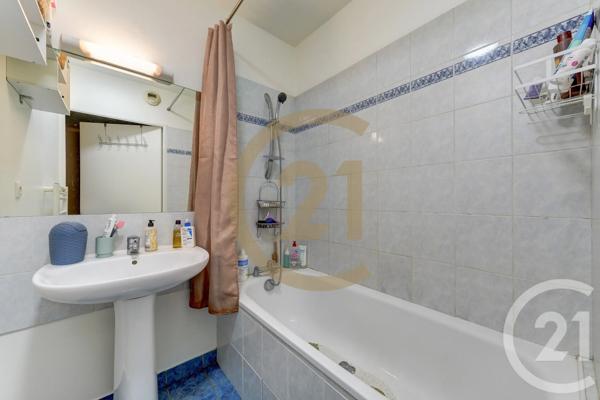 Appartement T2 à vendre  2 pièces - 51,75 m 2   LYON  - 69003