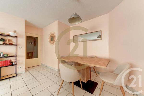 Appartement T2 à vendre  2 pièces - 51,75 m 2   LYON  - 69003
