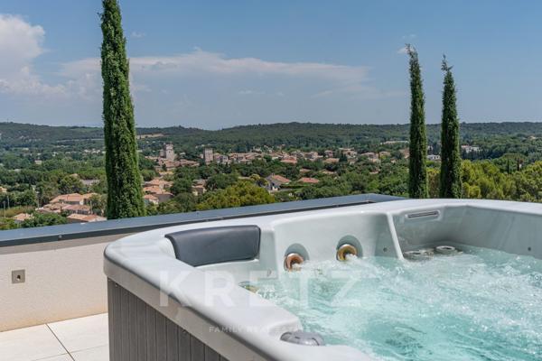 Villa contemporaine avec vue panoramique