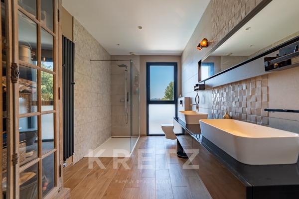 Villa contemporaine avec vue panoramique