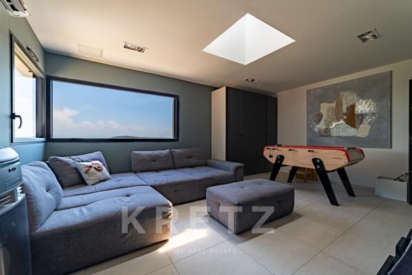 Villa contemporaine avec vue panoramique