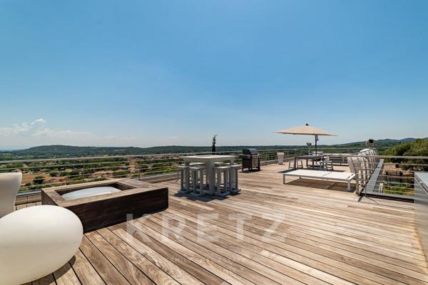 Villa contemporaine avec vue panoramique