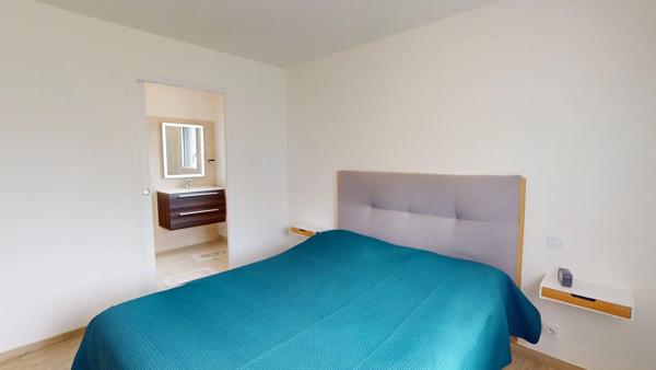 Plain-pied de 2021 de 117 m², 3 chambres, sur terrain de 838 m².(Visite virtuelle disponible)