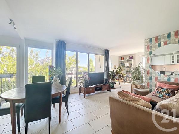 Appartement F5 à vendre  5 pièces - 84,42 m2 FRESNES - 94