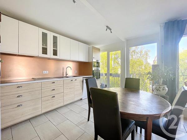 Appartement F5 à vendre  5 pièces - 84,42 m2 FRESNES - 94