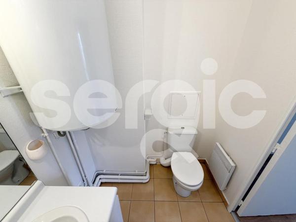 Location 1 Pieces 36 93210 Saint Denis 18 1558 01 0001