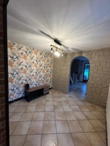 Maison de village Proche ETREPAGNY (27)